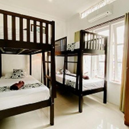Dormitory Tourism Sritanjung Banyuwangi By Gajahsora Management Ngoại thất bức ảnh