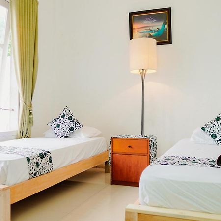 Dormitory Tourism Sritanjung Banyuwangi By Gajahsora Management Ngoại thất bức ảnh