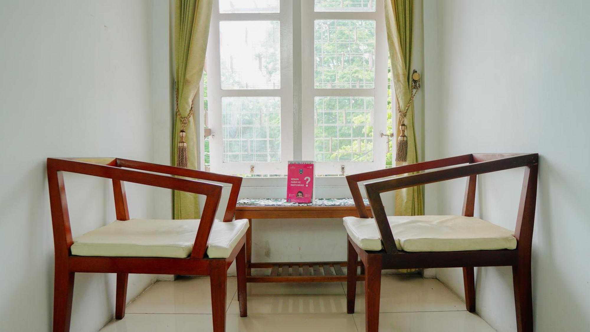 Dormitory Tourism Sritanjung Banyuwangi By Gajahsora Management Ngoại thất bức ảnh