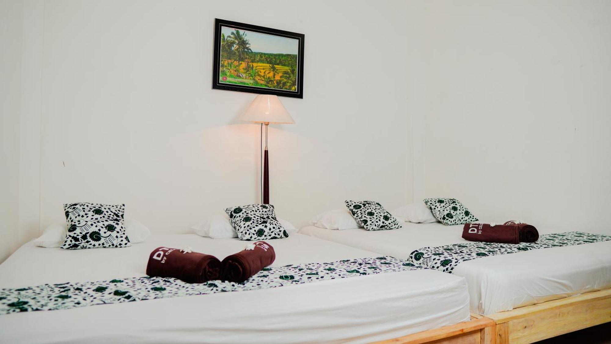Dormitory Tourism Sritanjung Banyuwangi By Gajahsora Management Ngoại thất bức ảnh