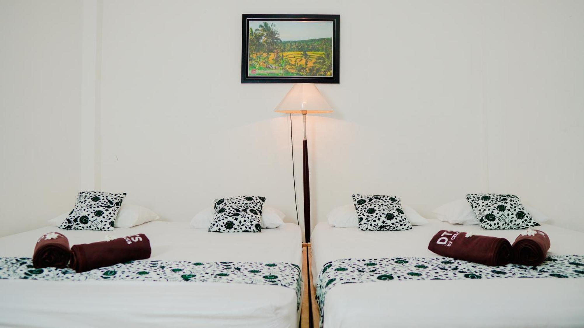 Dormitory Tourism Sritanjung Banyuwangi By Gajahsora Management Ngoại thất bức ảnh