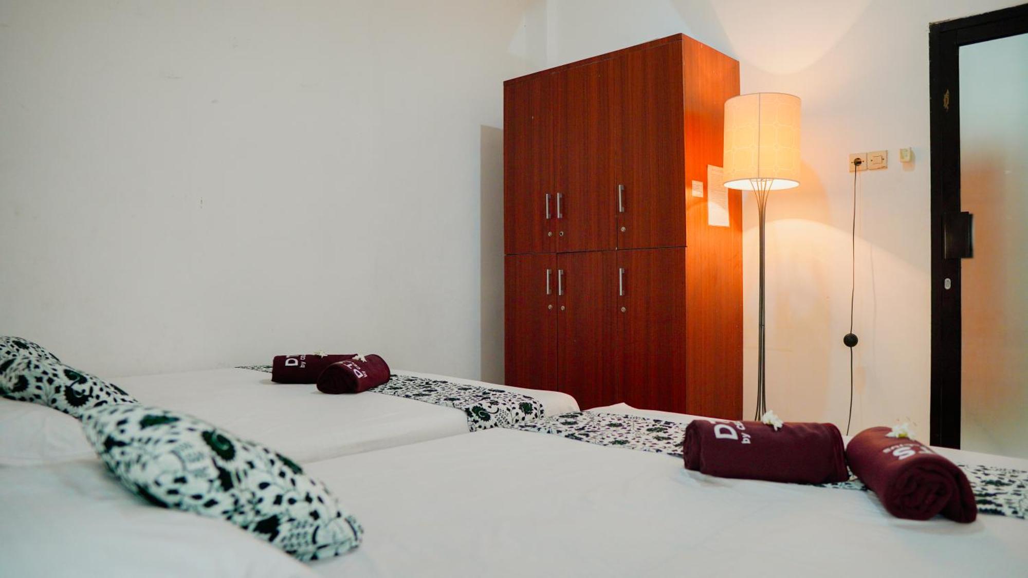 Dormitory Tourism Sritanjung Banyuwangi By Gajahsora Management Ngoại thất bức ảnh