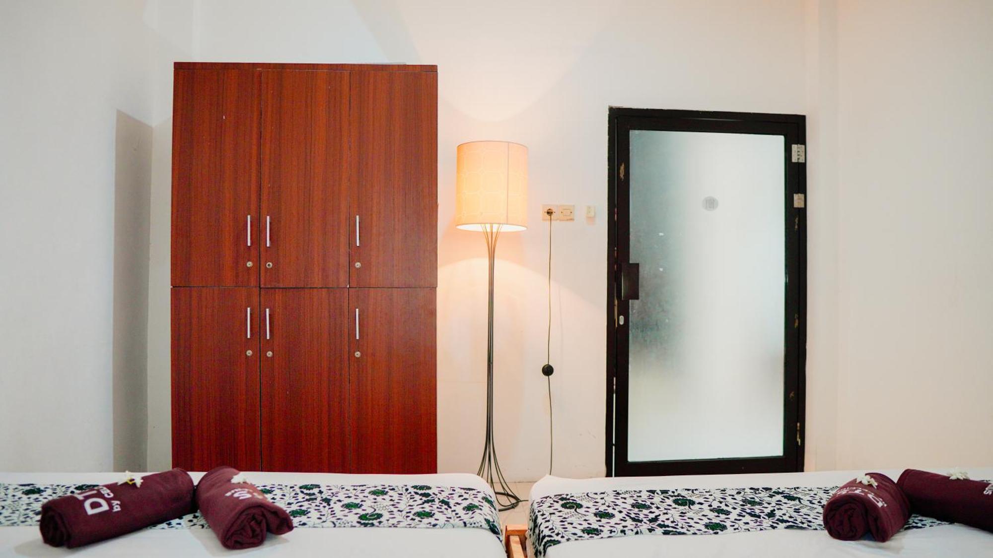 Dormitory Tourism Sritanjung Banyuwangi By Gajahsora Management Ngoại thất bức ảnh